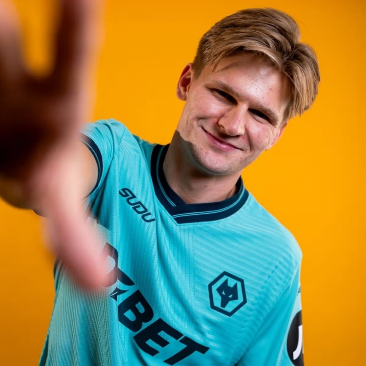 罗马诺：罗马提出首份正式报价，希望引进狼队后卫沃尔费