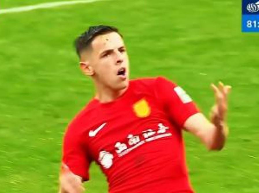 开云体育线上-肯帕努：龙兴足球场很棒，就像欧冠和欧联杯那种大型球场一样